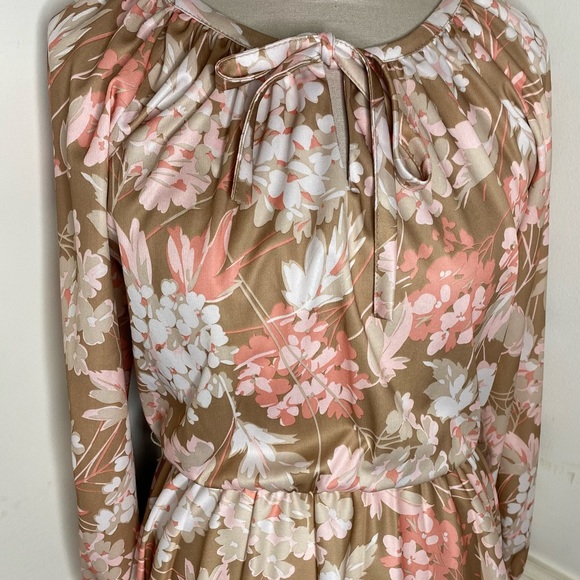 Vintage Floral Pleated Dress w/ Necktie - Picture 6 of 9
